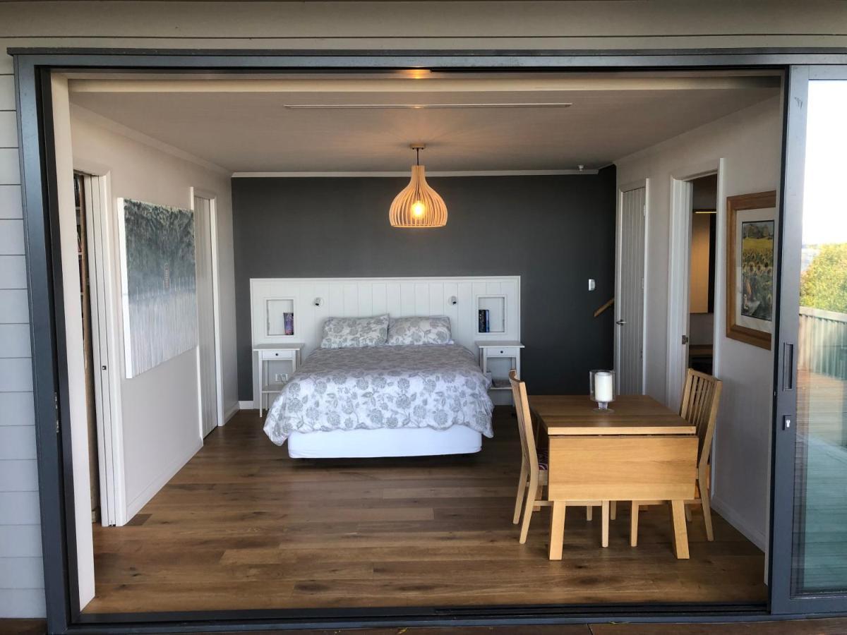 Studio Or Cabin On Whitby Нелсън Екстериор снимка